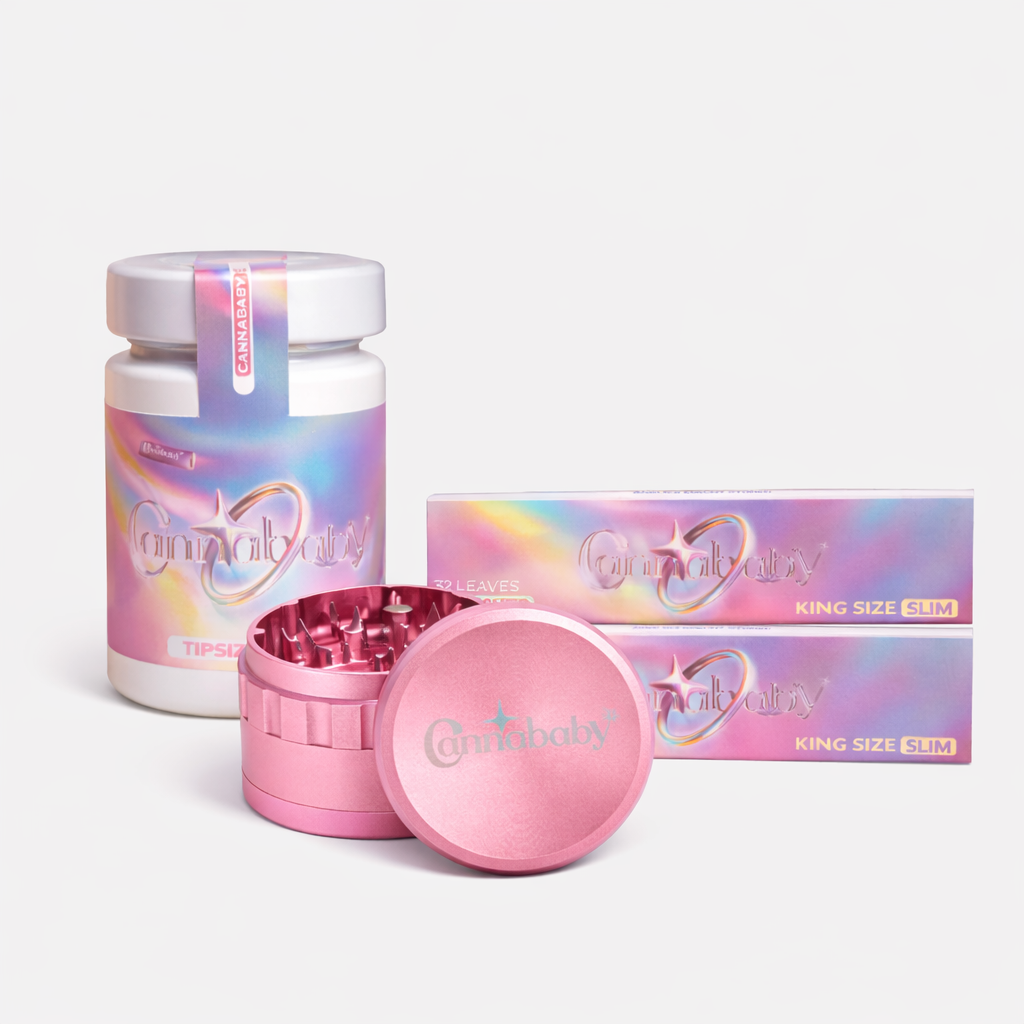 Cannababy Bundle: rosa Spike Grinder, zwei Hefte King Size Slim Papers und Aktivkohlefilter-Glas im Cannababy-Design
