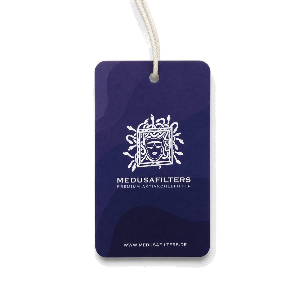 Medusafilters Hangtag in Dunkelblau mit Medusa-Logo