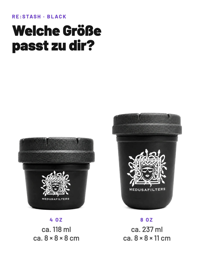 RE:STASH Jar in Black: 4 OZ (ca. 118 ml, ca. 8 × 8 × 8 cm) neben 8 OZ (ca. 237 ml, ca. 8 × 8 × 11 cm)